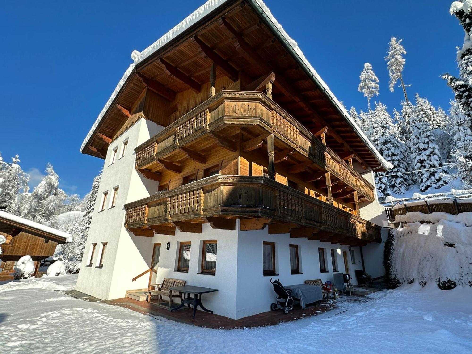 Haus Luxer Apartment Ауфах Екстериор снимка