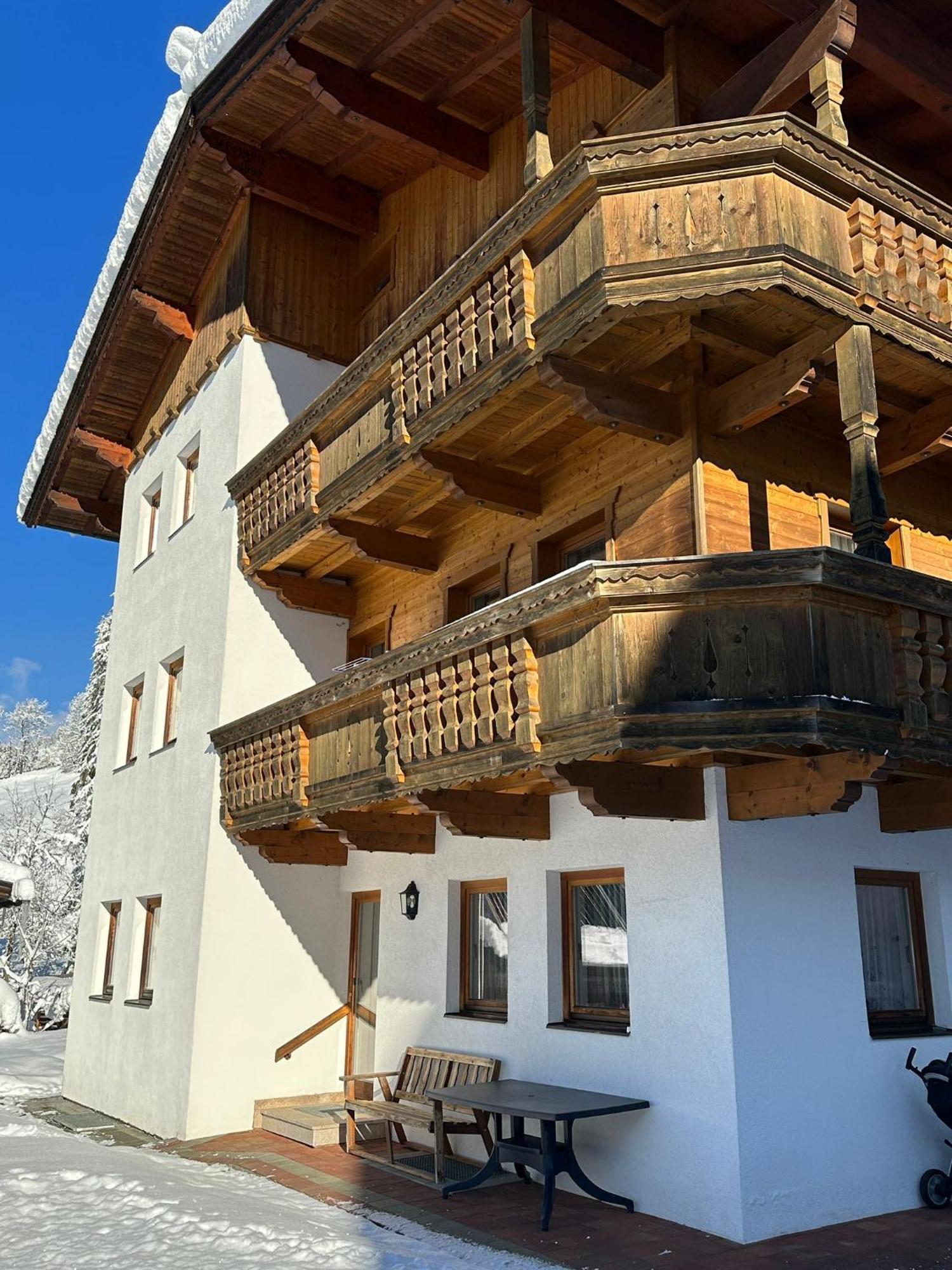 Haus Luxer Apartment Ауфах Екстериор снимка